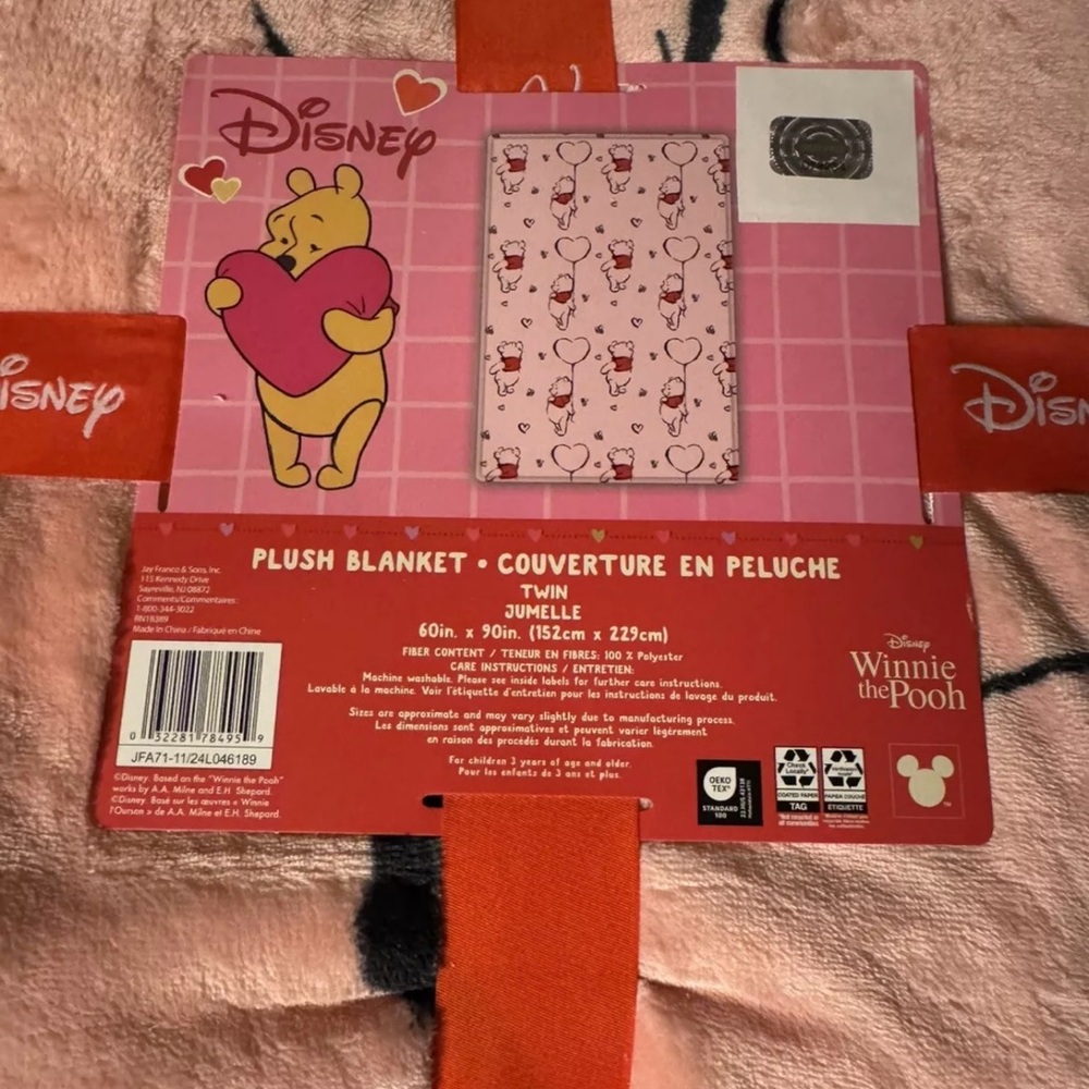 Winnie the Pooh Plush Blanket “Heart Balloons”